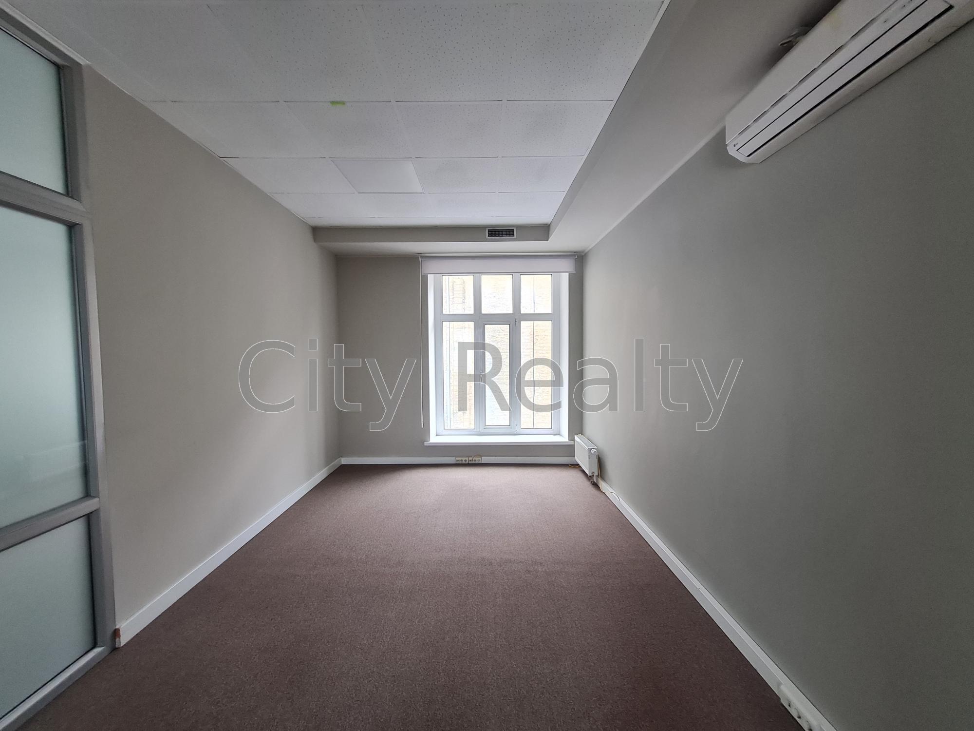 Оренда офісу 327 м², Ігорівська вул., 12Б