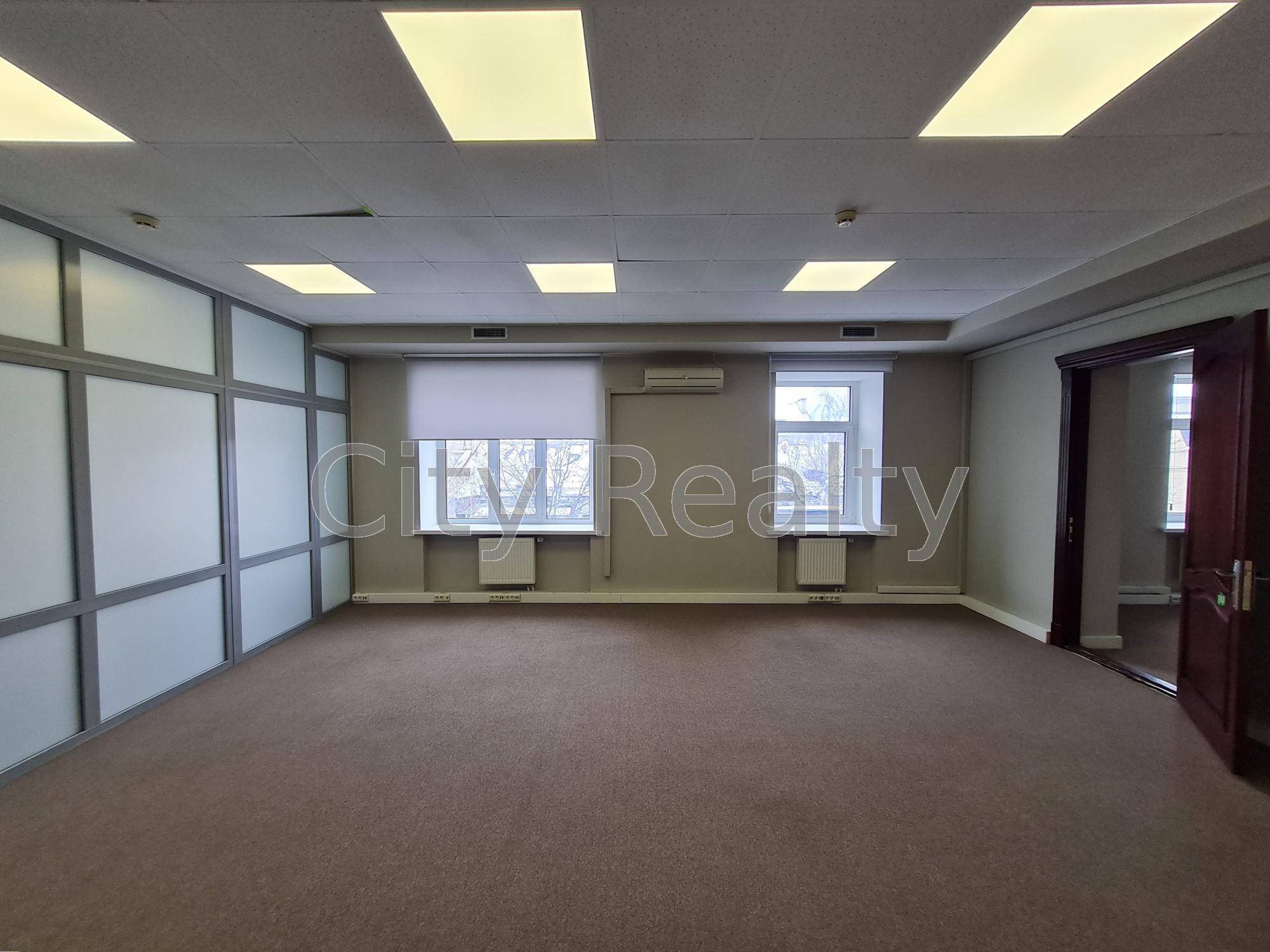 Оренда офісу 327 м², Ігорівська вул., 12Б