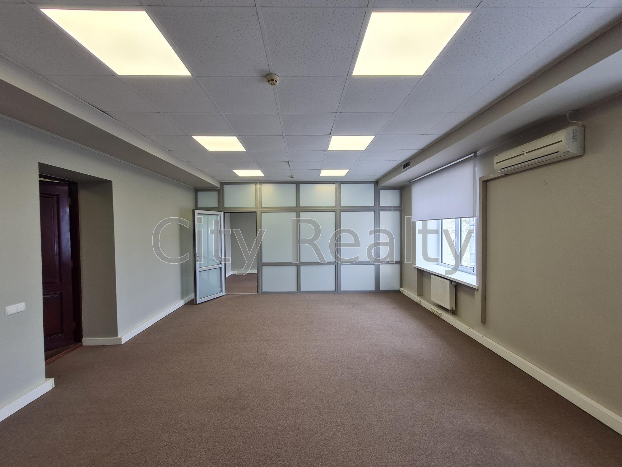 Оренда офісу 327 м², Ігорівська вул., 12Б