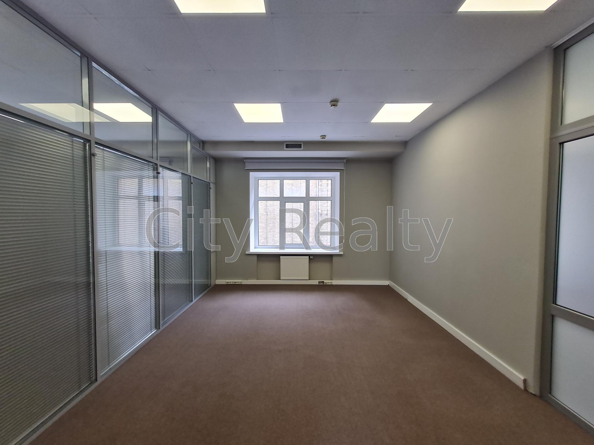 Оренда офісу 327 м², Ігорівська вул., 12Б