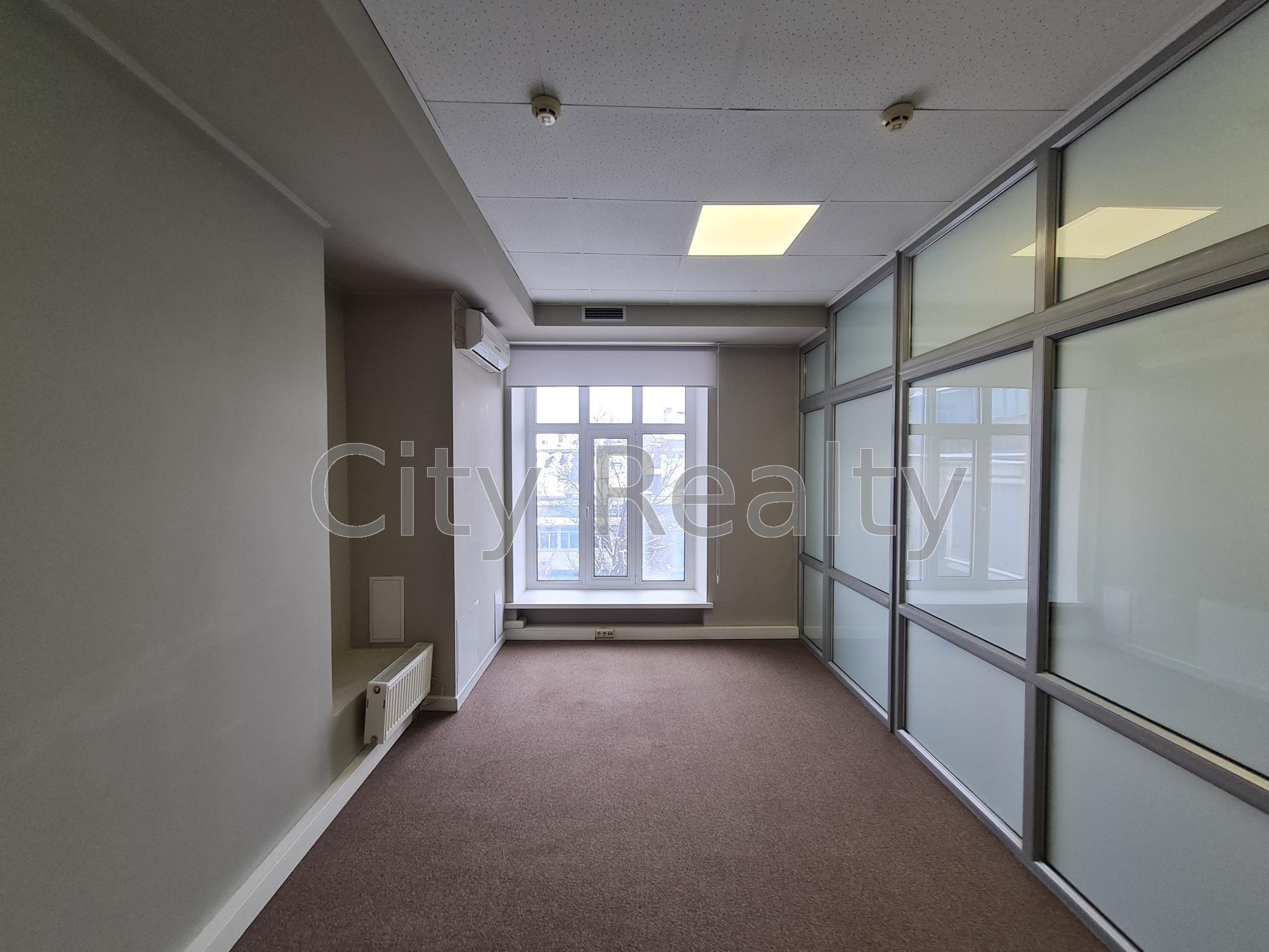 Оренда офісу 327 м², Ігорівська вул., 12Б