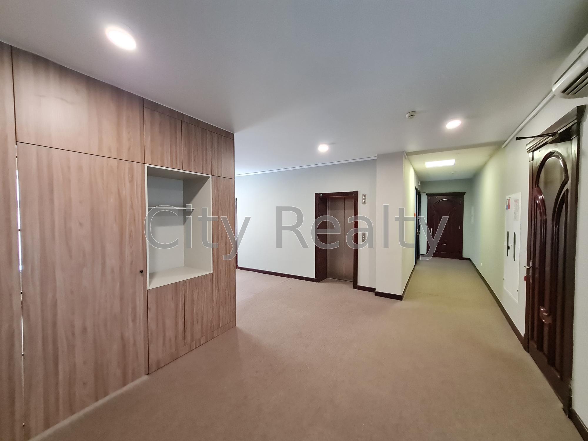 Оренда офісу 327 м², Ігорівська вул., 12Б