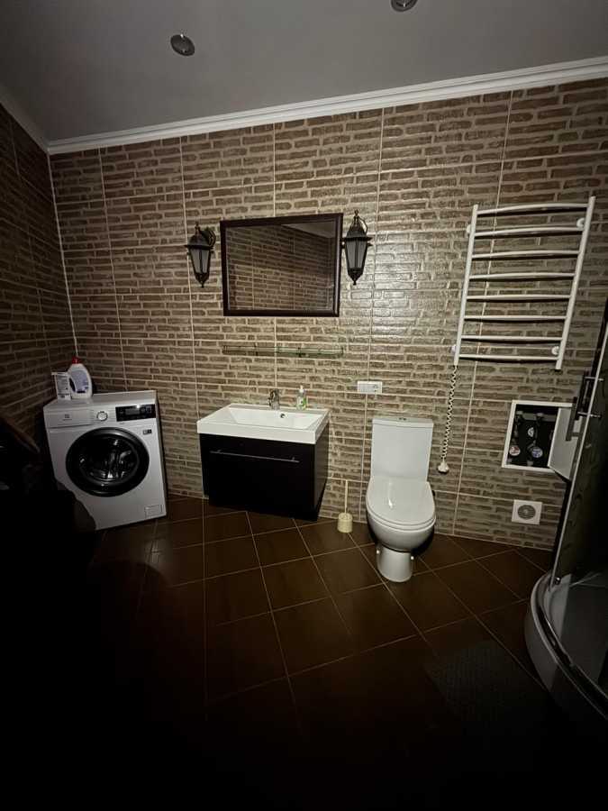 Аренда 3-комнатной квартиры 85 м², Елизаветы Чавдар ул., 38 (ЖД ДЫКАНЬКА)