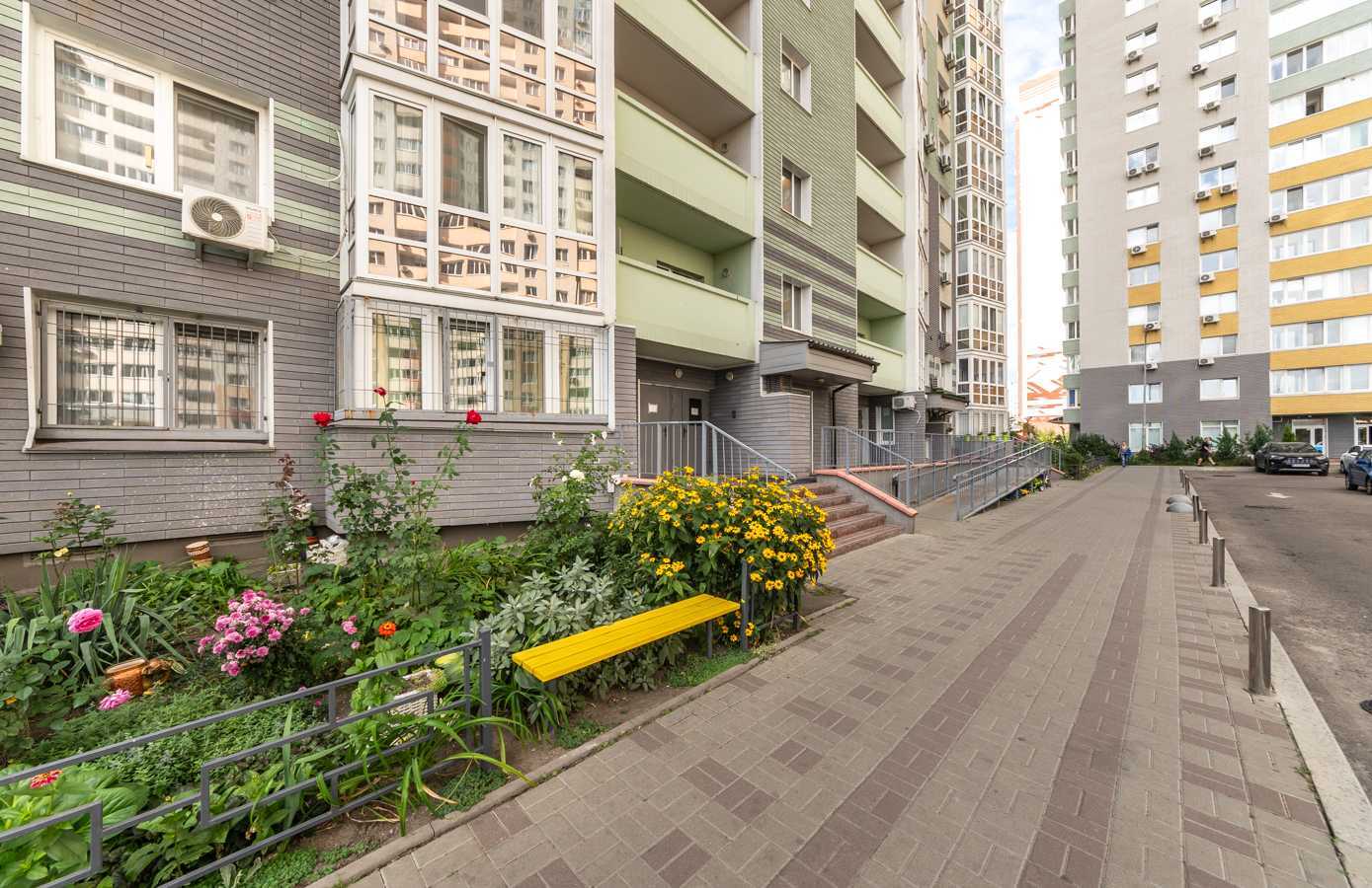 Продаж 2-кімнатної квартири 54 м², Софії Русової, 7