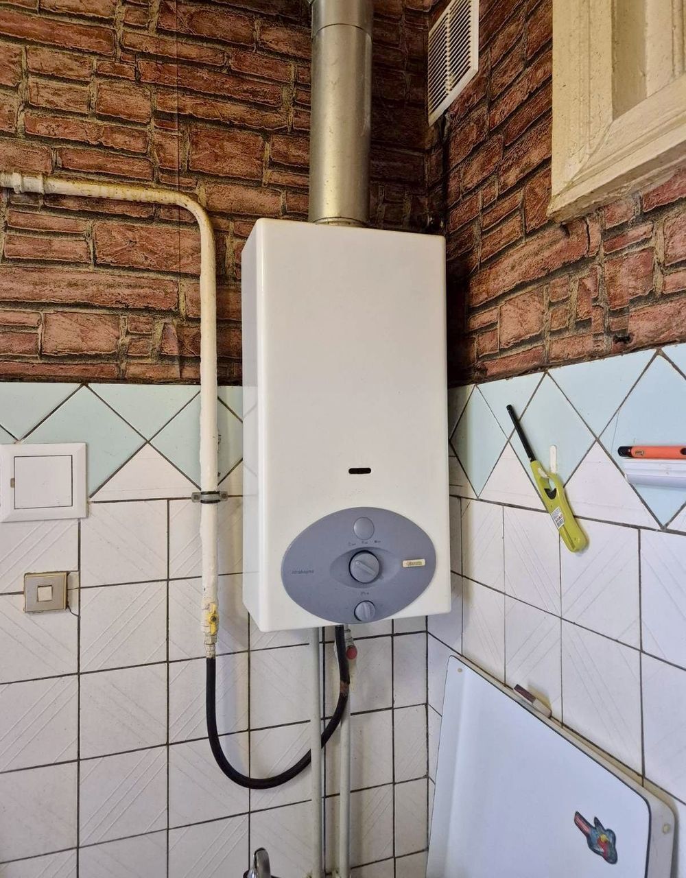 Продаж 4-кімнатної квартири 103 м², Лазаряна вул., 5