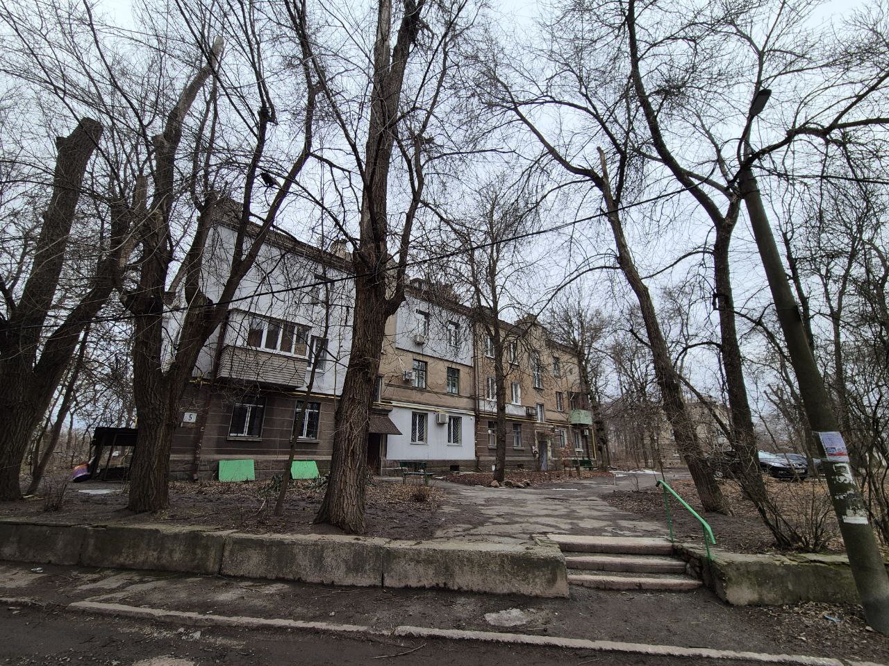 Продаж 4-кімнатної квартири 103 м², Лазаряна вул., 5