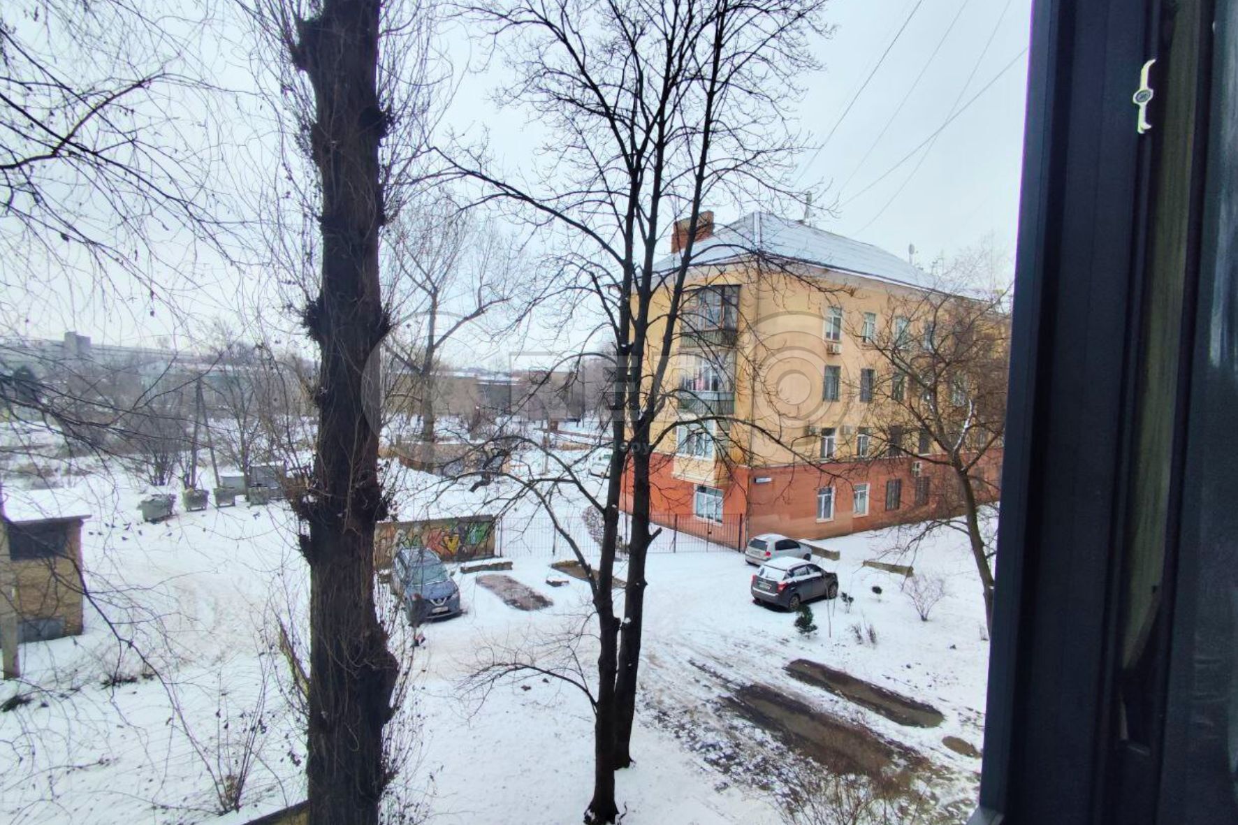 Продаж 3-кімнатної квартири 62.7 м², Свято-Миколаївська вул.