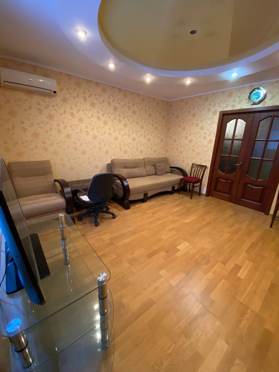 Аренда 2-комнатной квартиры 53 м², Александра Поля просп.