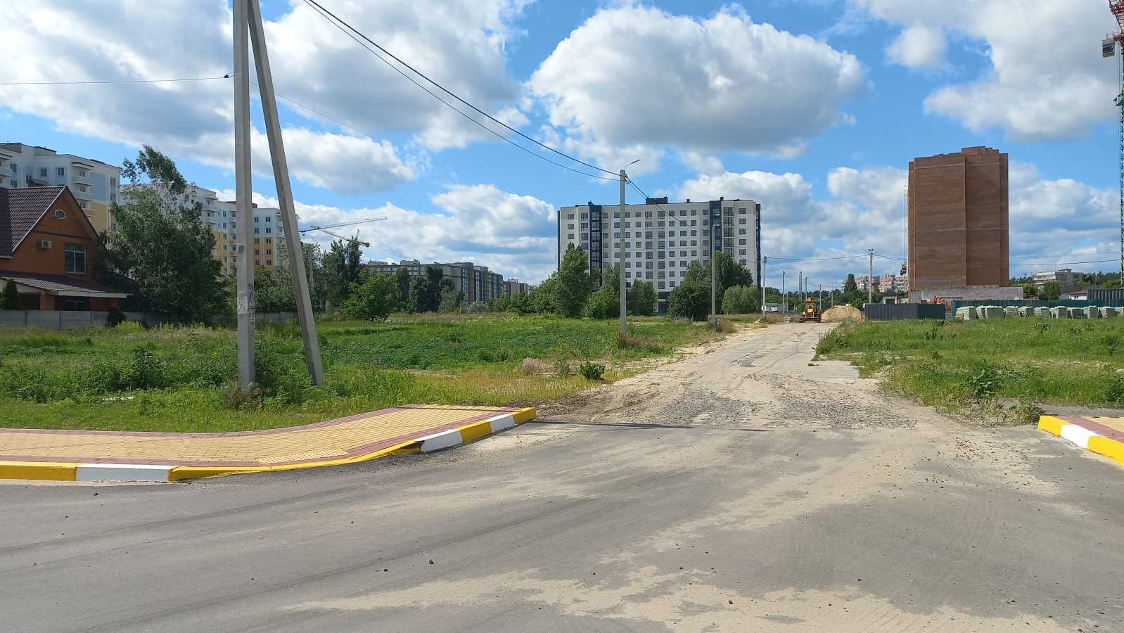 Продаж ділянки під індивідуальне житлове будівництво 15 соток, Яблунська вул.