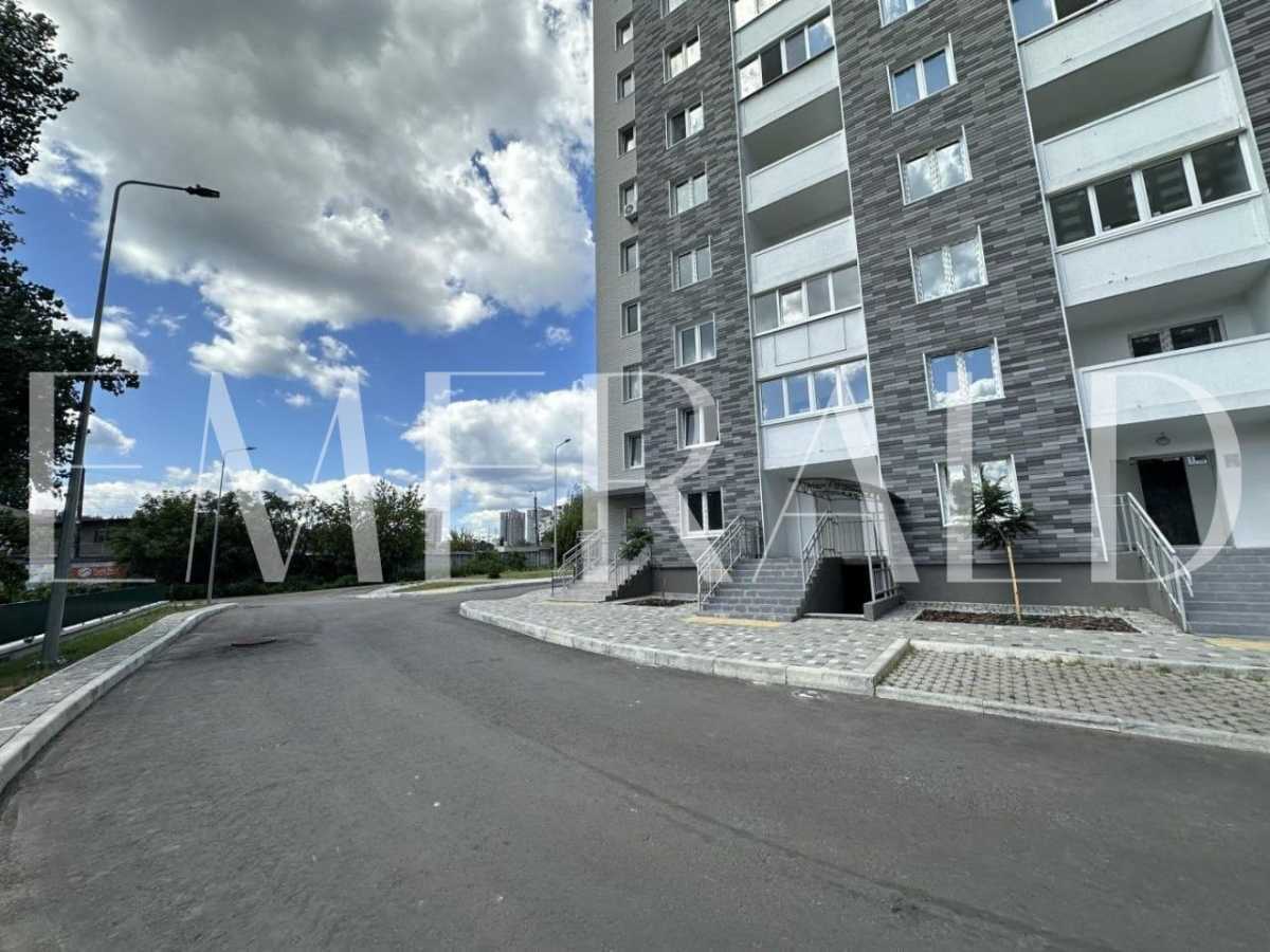 Продажа 1-комнатной квартиры 52.8 м², Коноплянская ул., 22