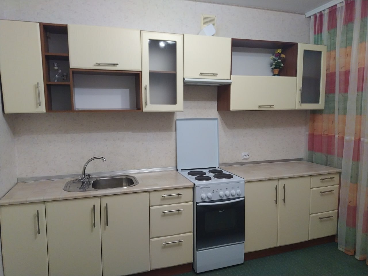 Оренда 2-кімнатної квартири 67 м², Мілославська вул., 12