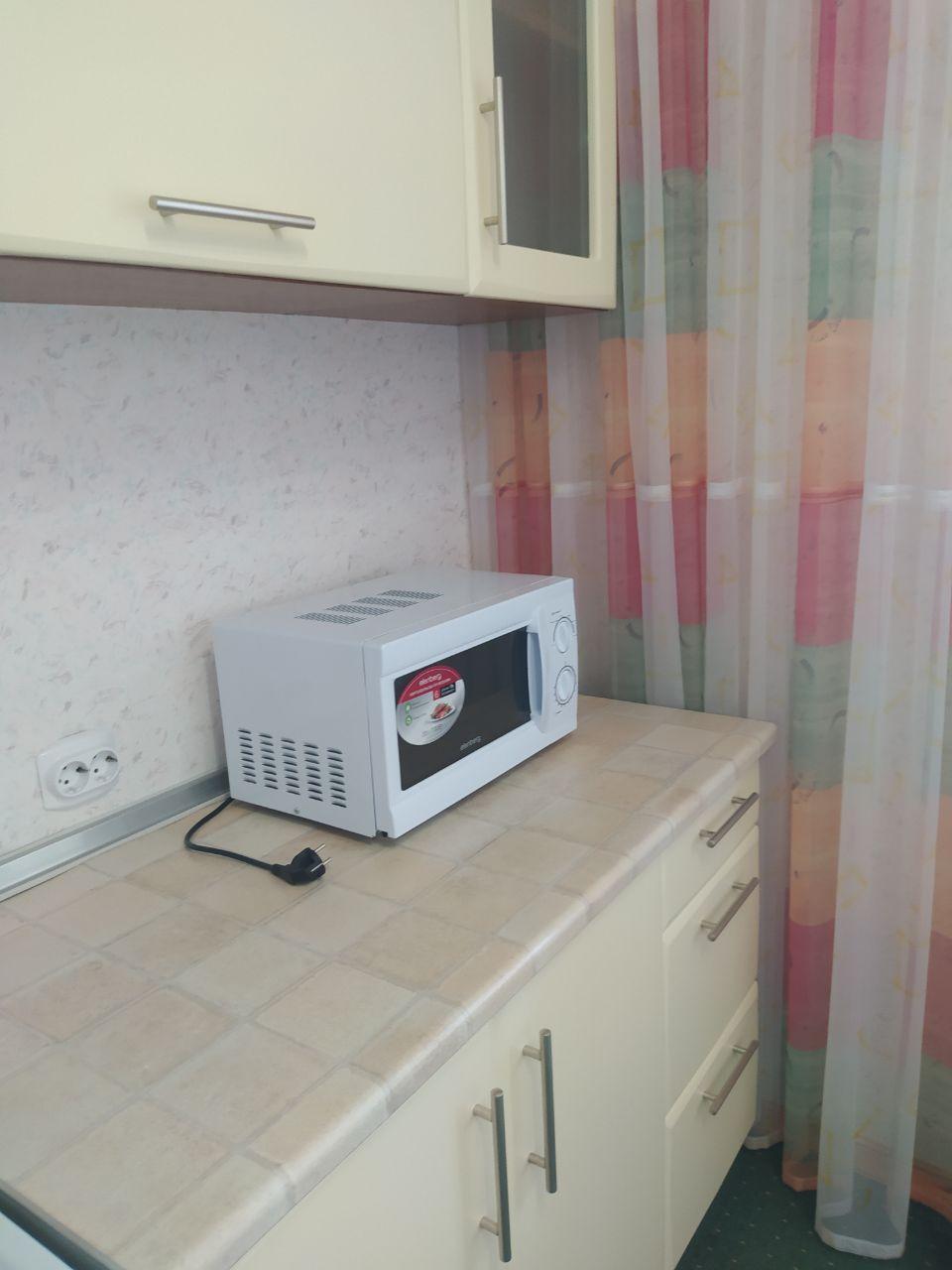 Оренда 2-кімнатної квартири 67 м², Мілославська вул., 12