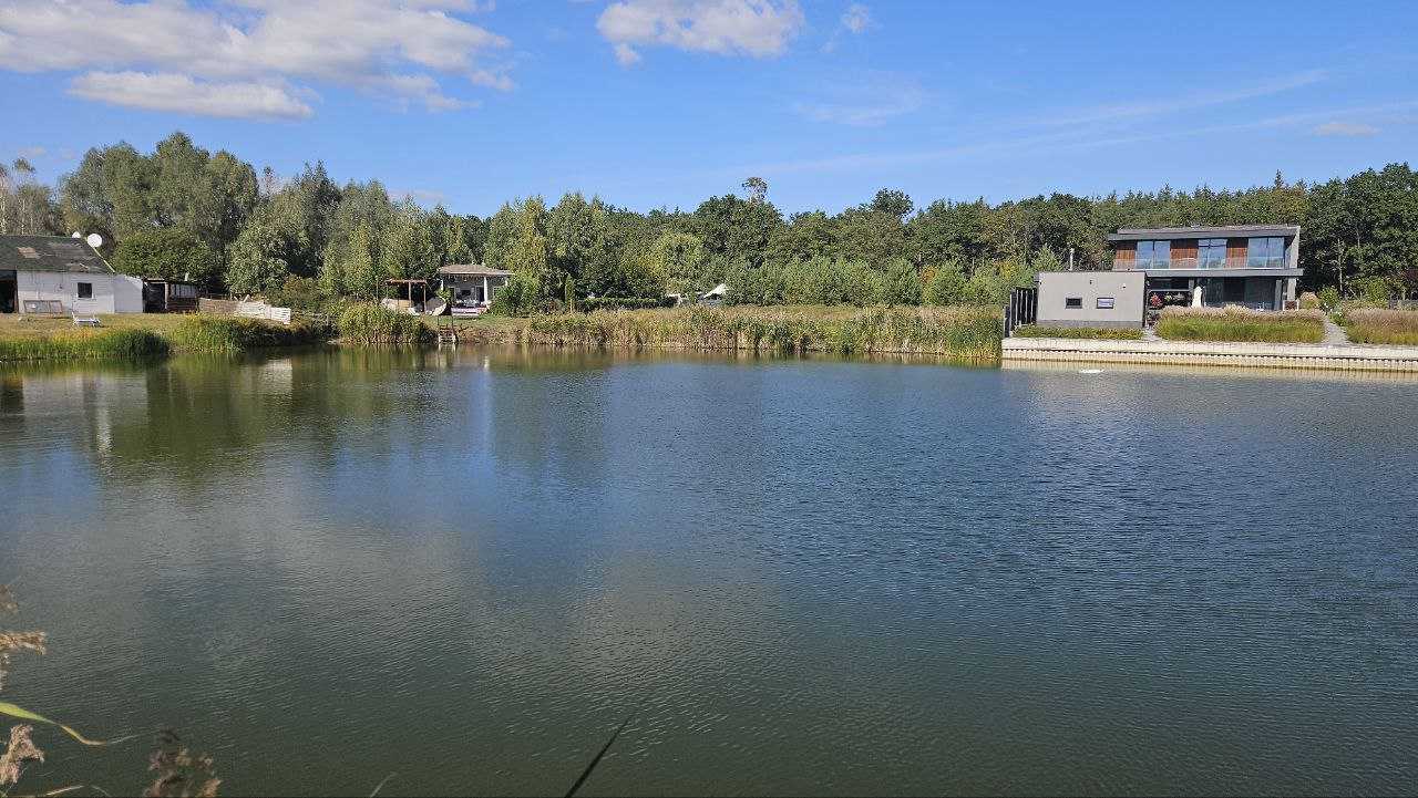 Продаж ділянки під індивідуальне житлове будівництво 80 соток