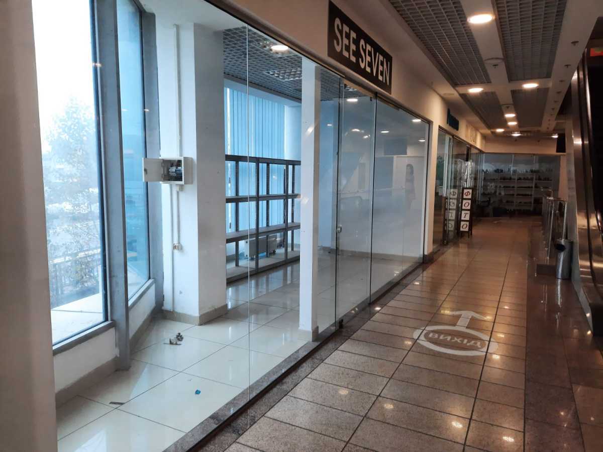 Аренда магазина 15 м², Александра Довженко ул., 1В