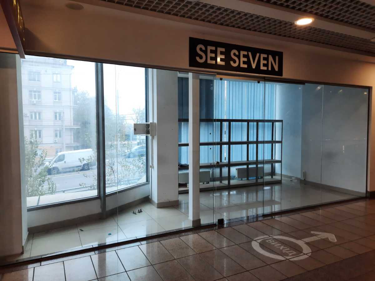 Аренда магазина 15 м², Александра Довженко ул., 1В
