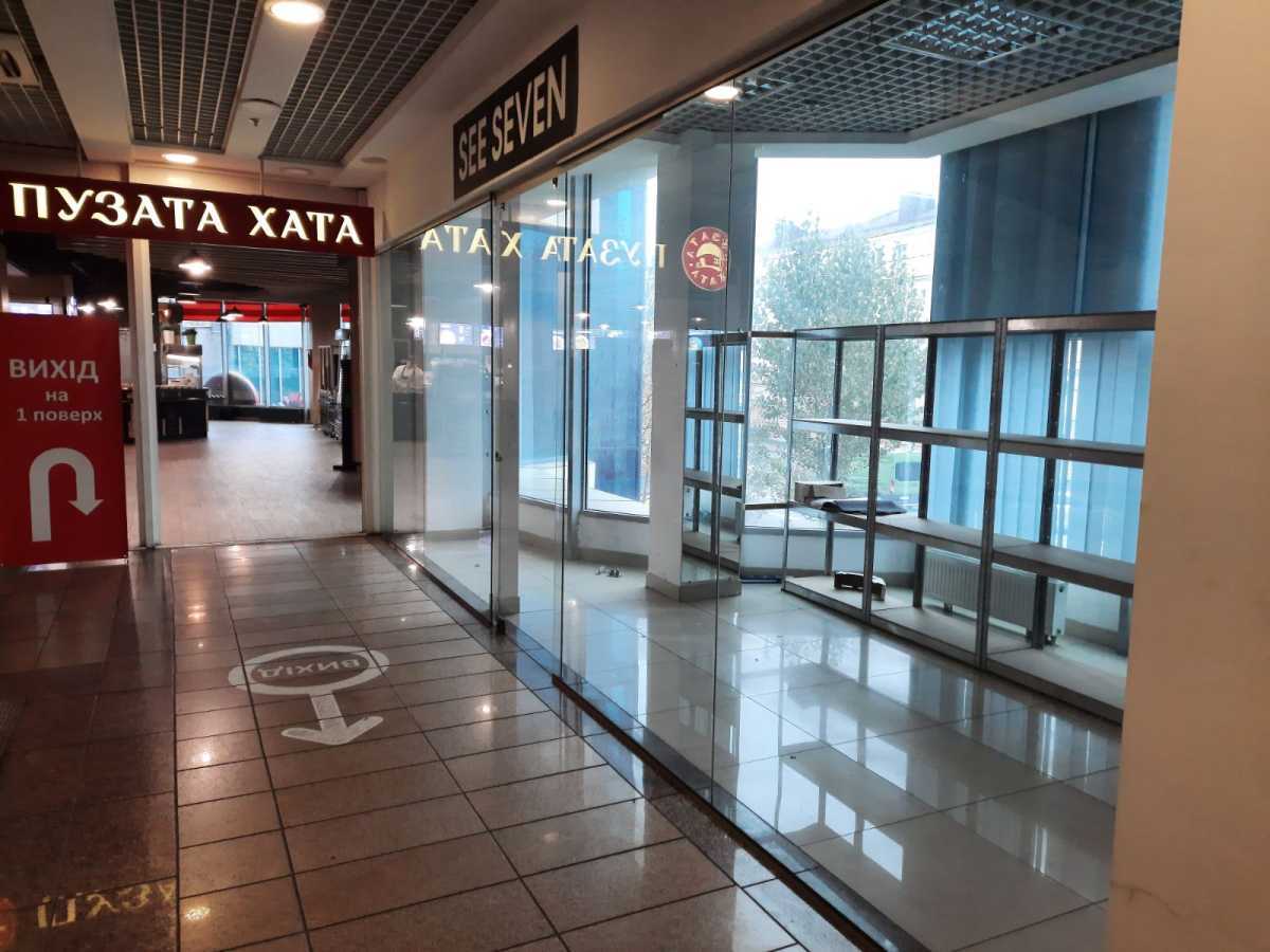 Аренда магазина 15 м², Александра Довженко ул., 1В