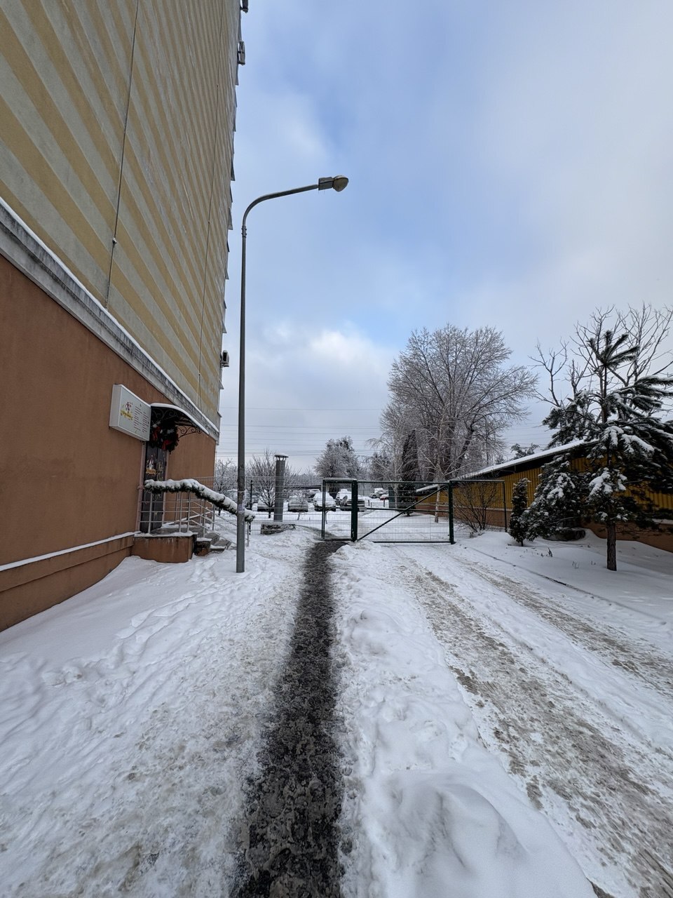 Аренда 3-комнатной квартиры 74 м², Генерала Наумова ул., 66