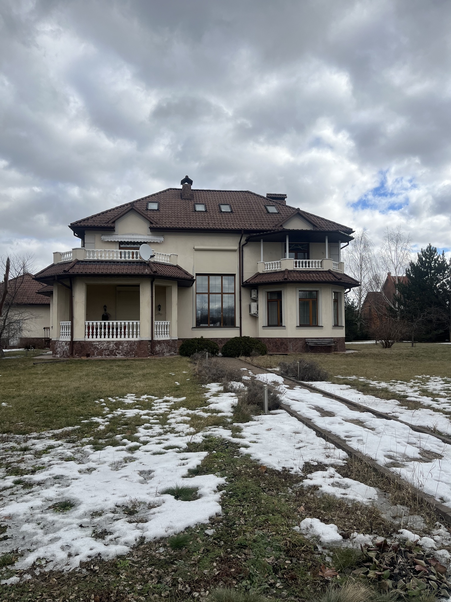 Продажа коттеджа 435 м²