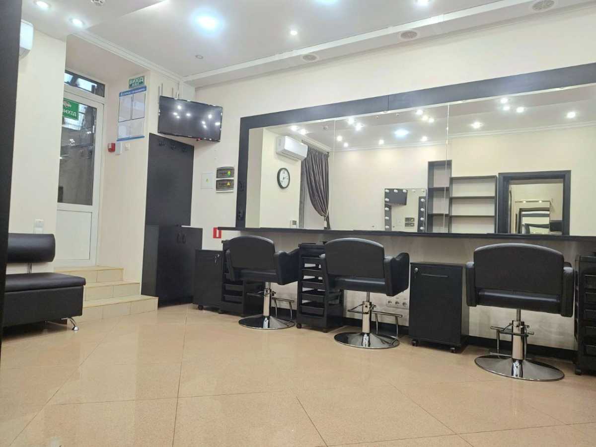 Аренда помещения свободного назначения 46 м², Михаила Бойчука ул., 1А