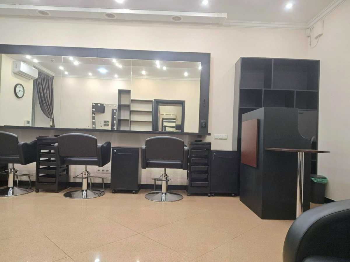 Аренда помещения свободного назначения 46 м², Михаила Бойчука ул., 1А