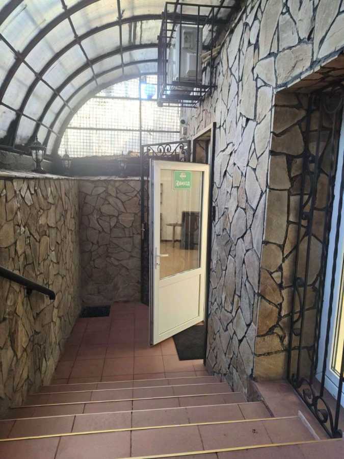 Аренда помещения свободного назначения 46 м², Михаила Бойчука ул., 1А