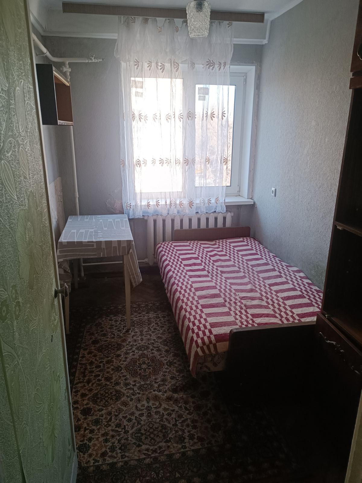 Продажа 3-комнатной квартиры 43.7 м², Метростроевская ул.