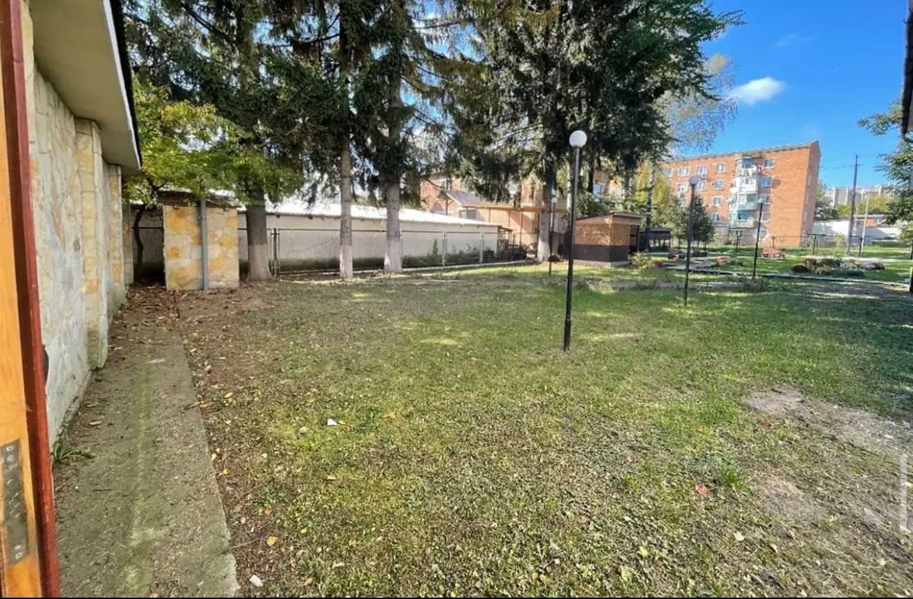 Продаж приміщення вільного призначення 1400 м², Григоровичів-Барських, 8