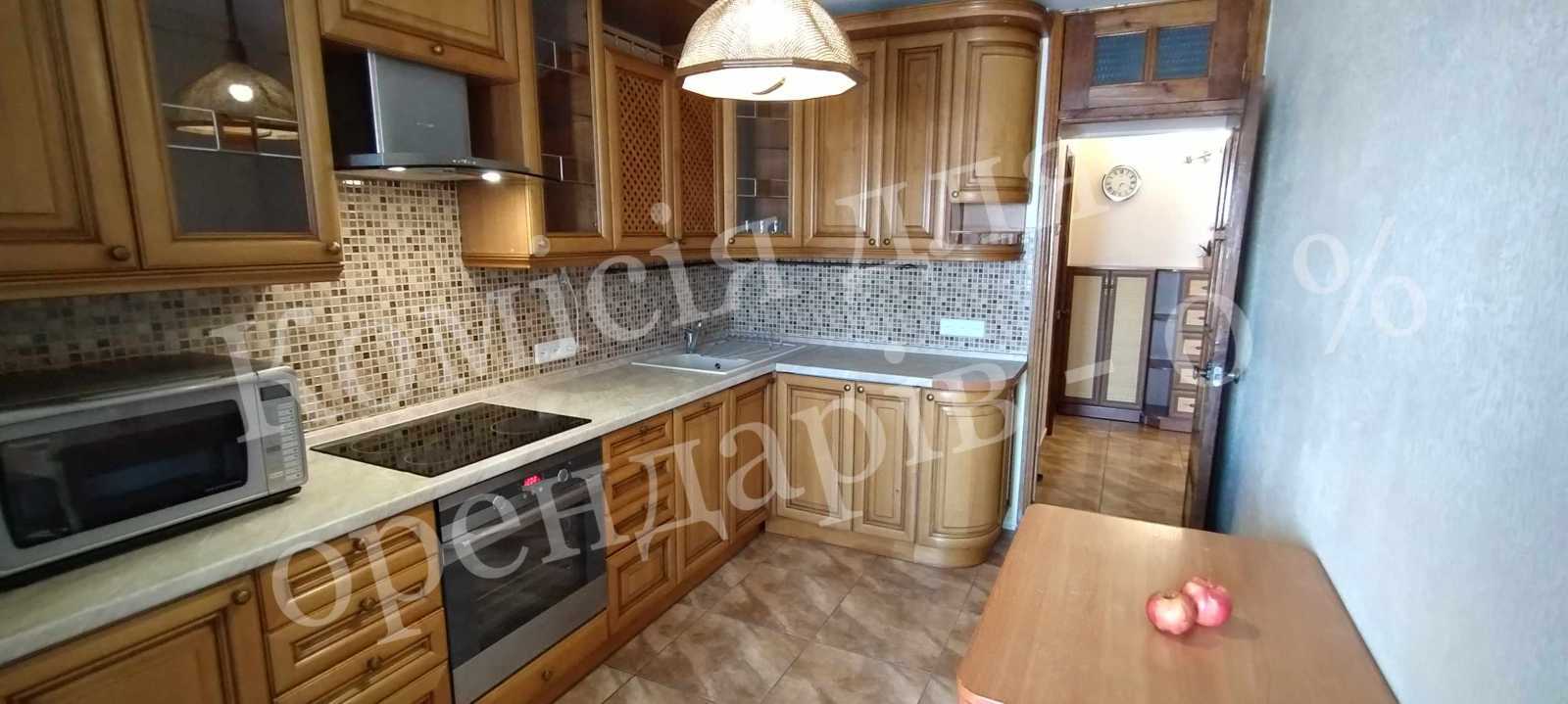 Оренда 3-кімнатної квартири 83.5 м², Лугова вул., 22
