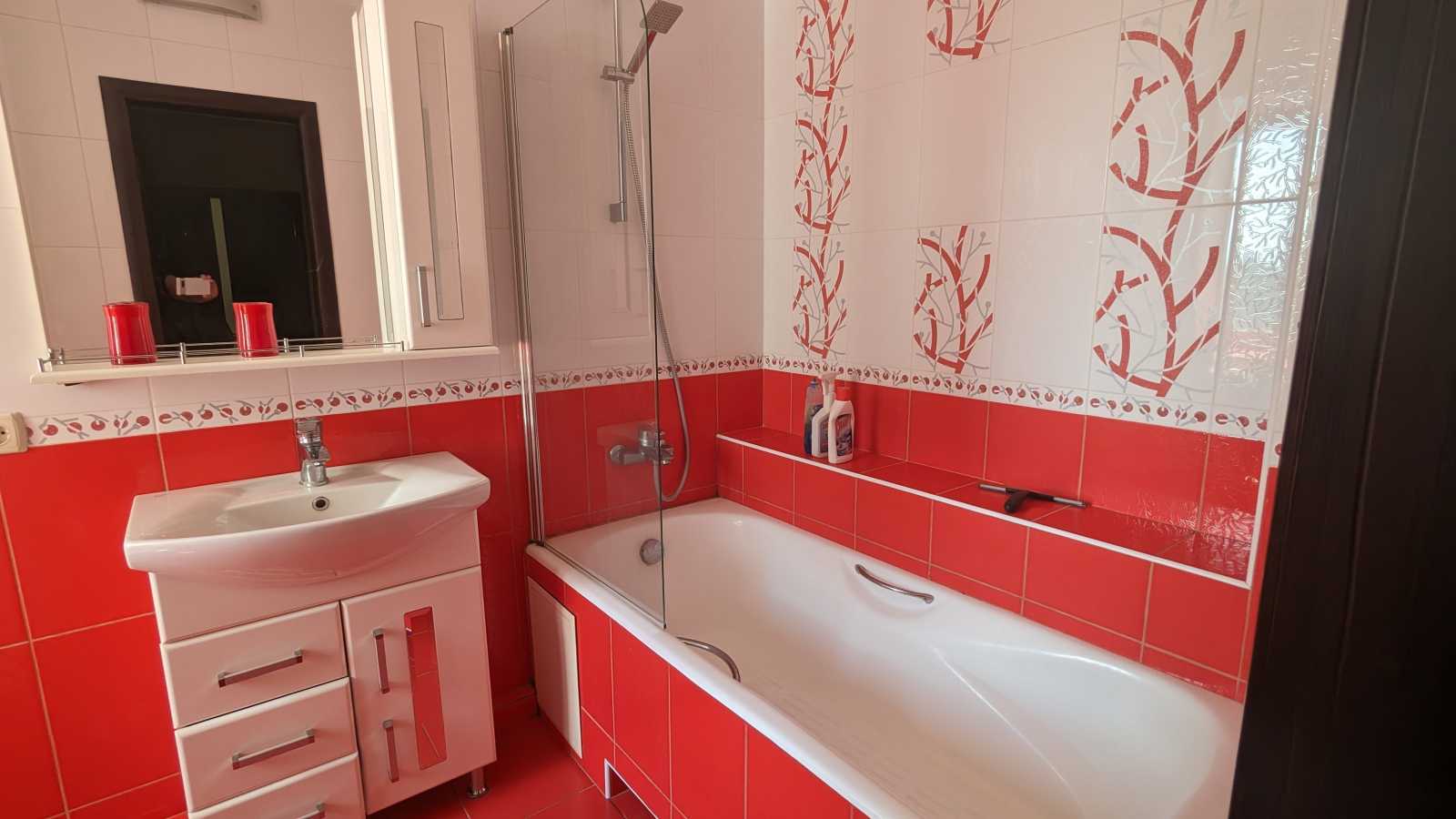 Аренда 2-комнатной квартиры 75 м², Ревуцкого ул., 5