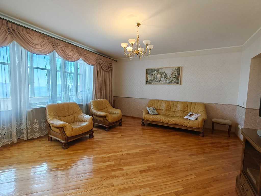 Аренда 3-комнатной квартиры 100 м², Леси Украинки бул., 21А