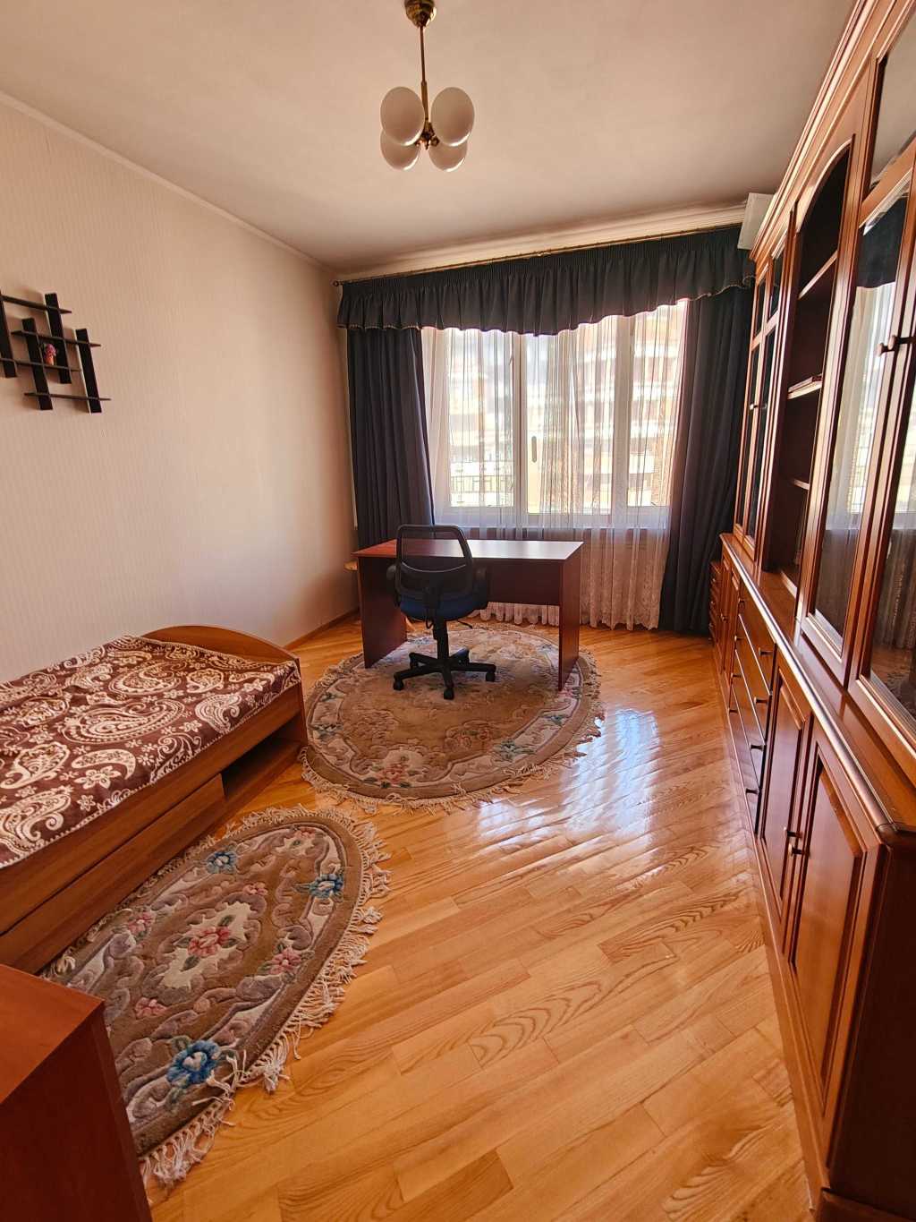 Аренда 3-комнатной квартиры 100 м², Леси Украинки бул., 21А