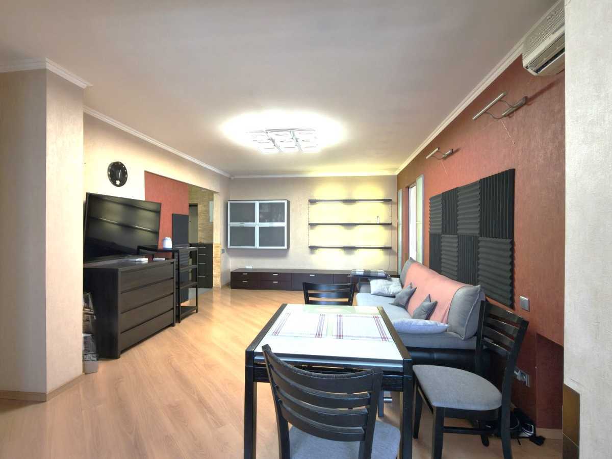 Аренда 2-комнатной квартиры 65 м², Суворова ул., 14