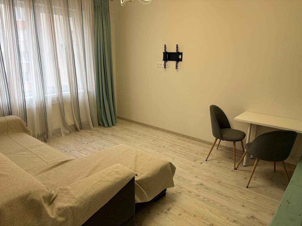 Продажа 2-комнатной квартиры 54 м², Массив Радужный ул., 14