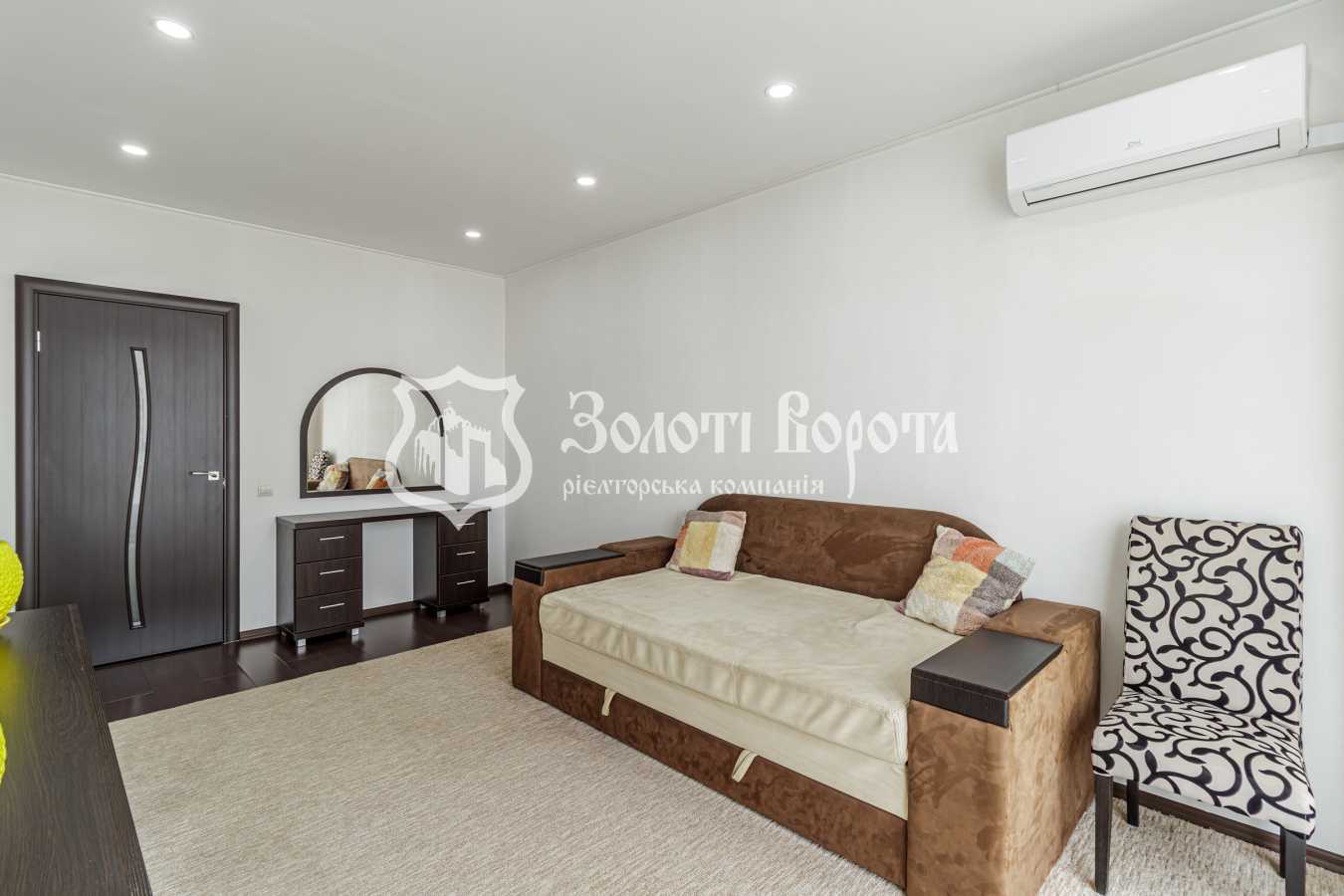 Продаж 1-кімнатної квартири 43.5 м², Соборна вул., 126/16