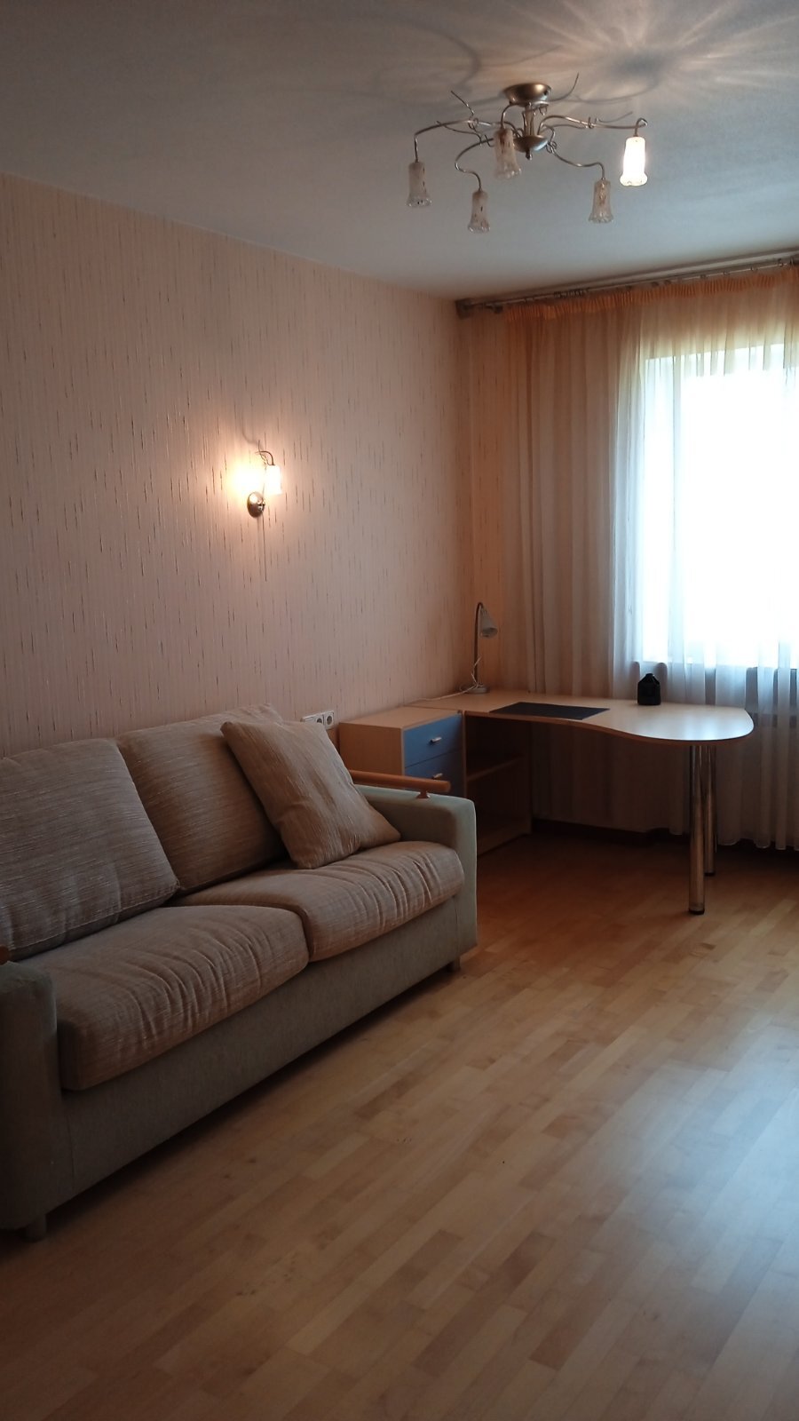 Оренда 3-кімнатної квартири 85 м², Верховної Ради бул., 14Б