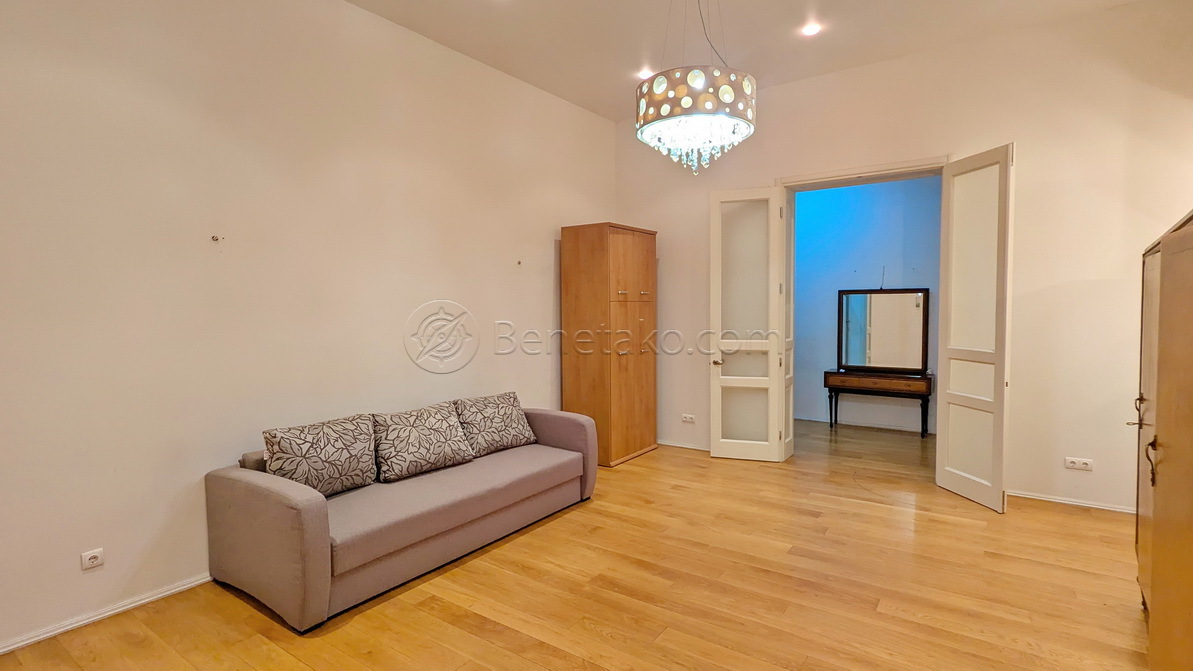 Аренда 4-комнатной квартиры 150 м², Маразлиевская ул., 54