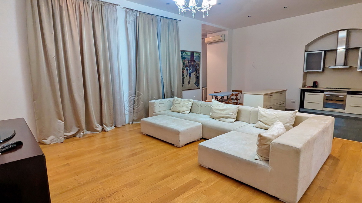 Аренда 4-комнатной квартиры 150 м², Маразлиевская ул., 54