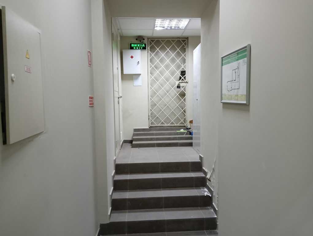 Продаж офісу 174.7 м², Сумська вул., 126