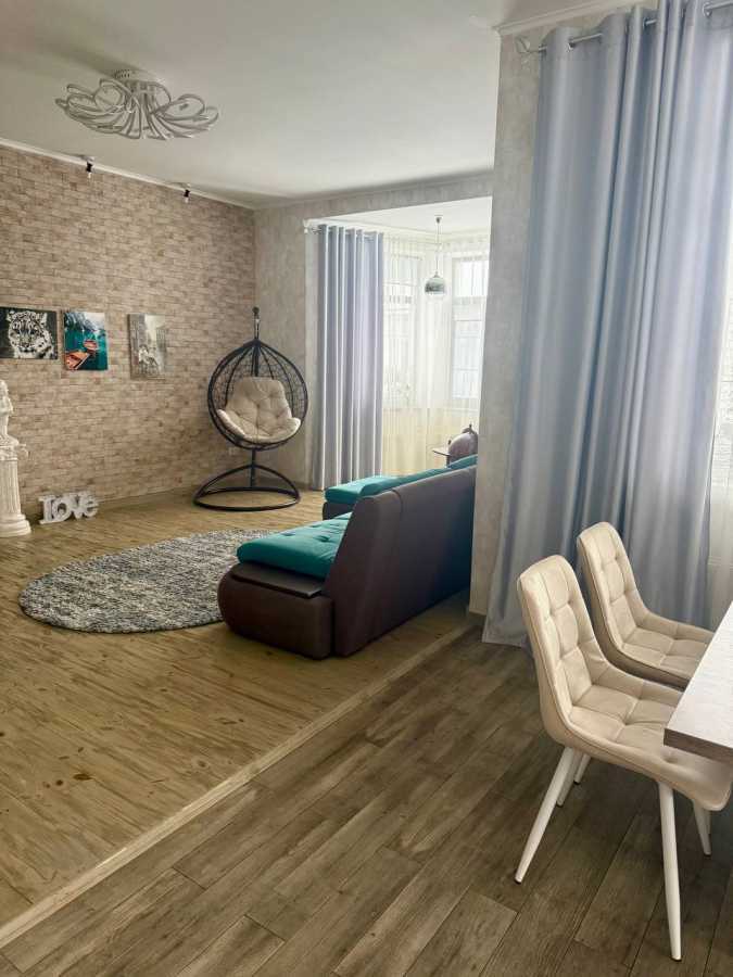 Аренда дома 360 м², Озерна