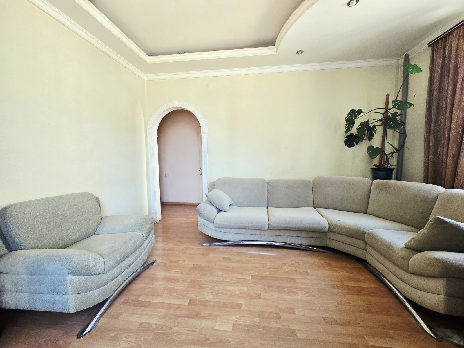 Аренда 3-комнатной квартиры 64 м², Титова ул.