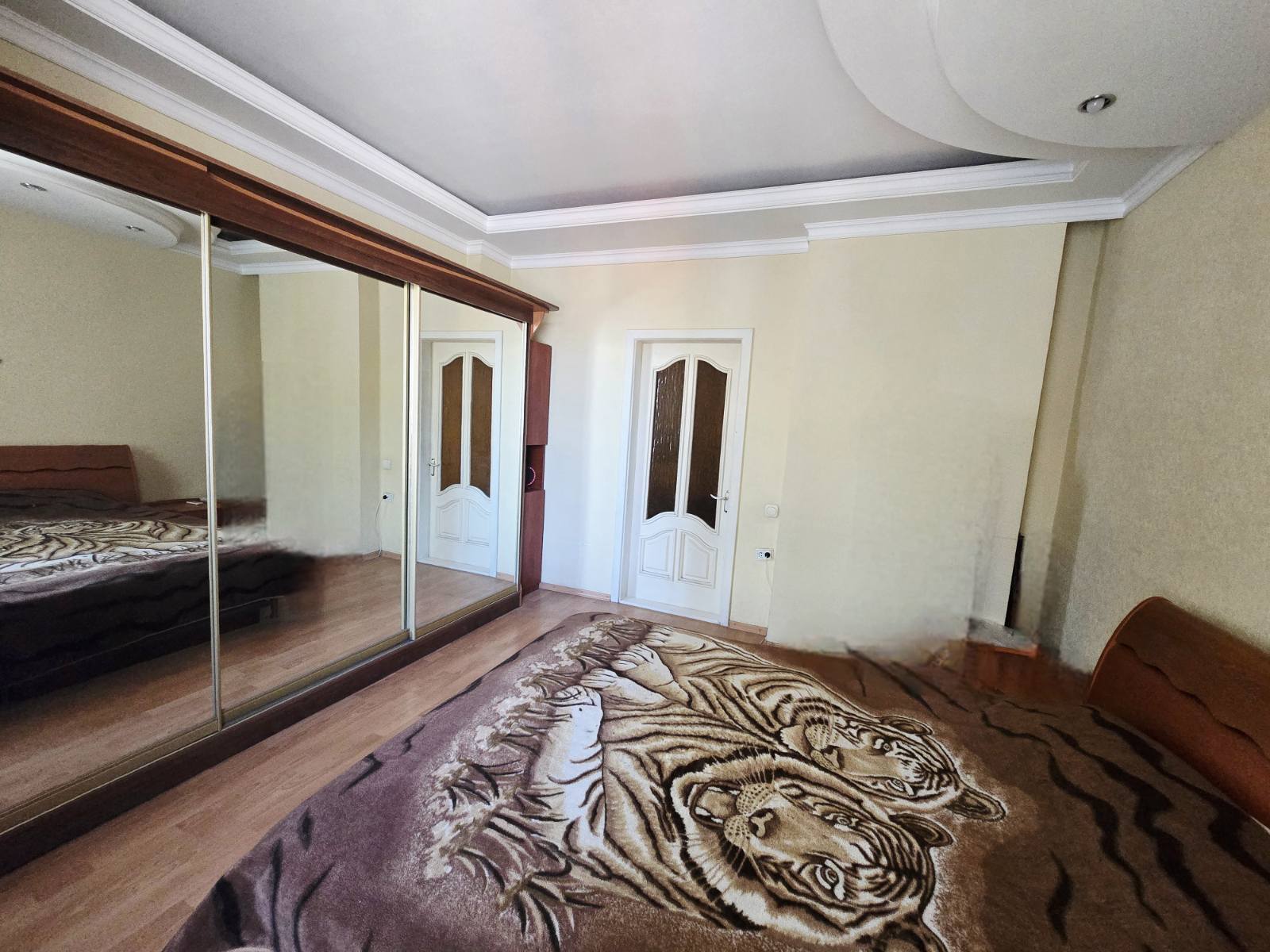 Аренда 3-комнатной квартиры 64 м², Титова ул.