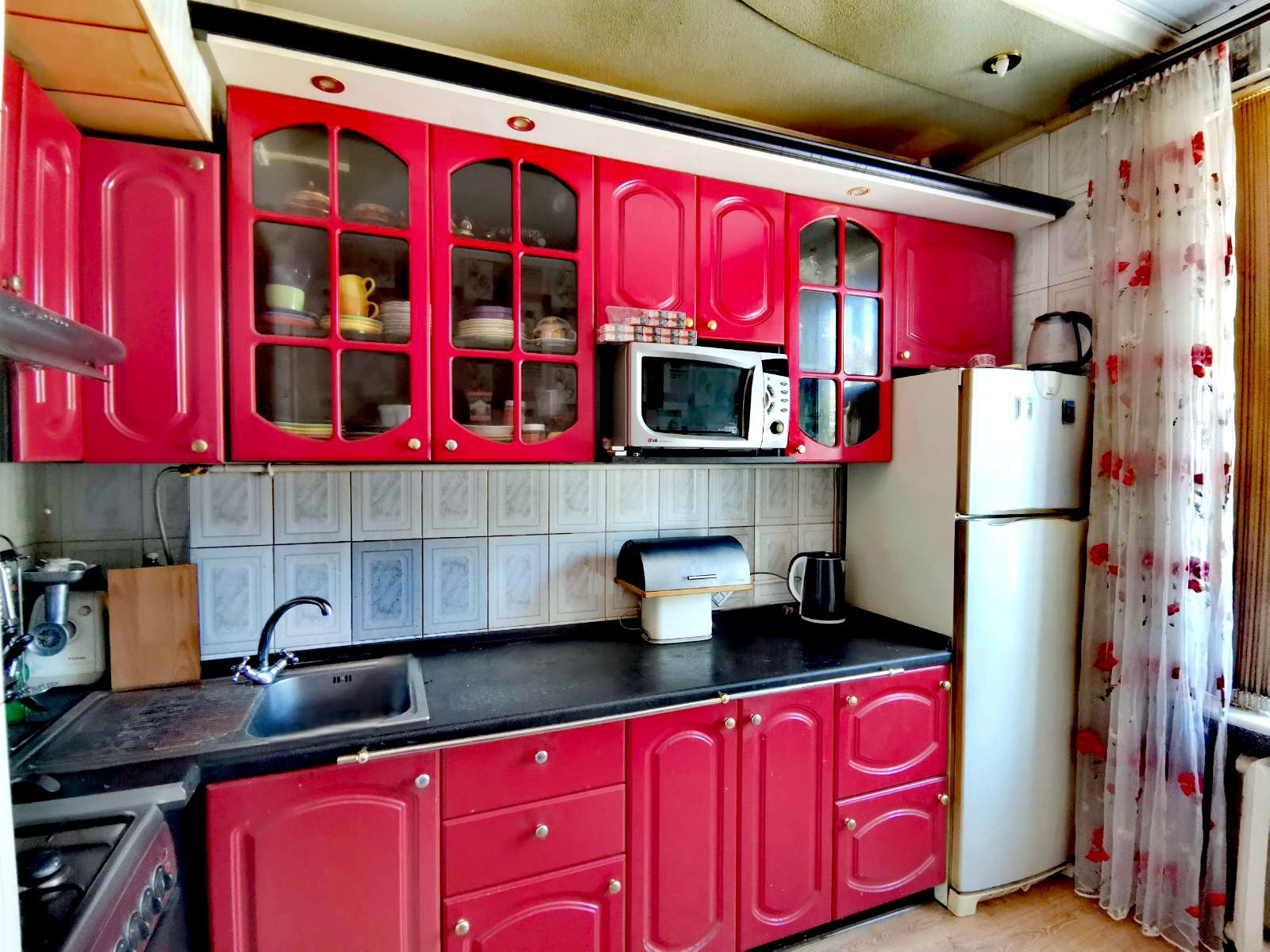 Аренда 3-комнатной квартиры 64 м², Титова ул.