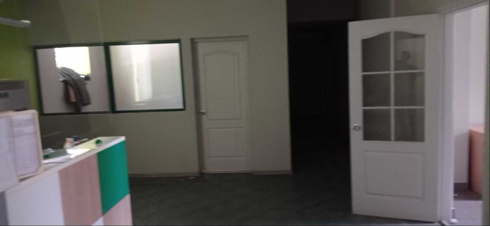 Продаж офісу 239.1 м², Університетська, 44