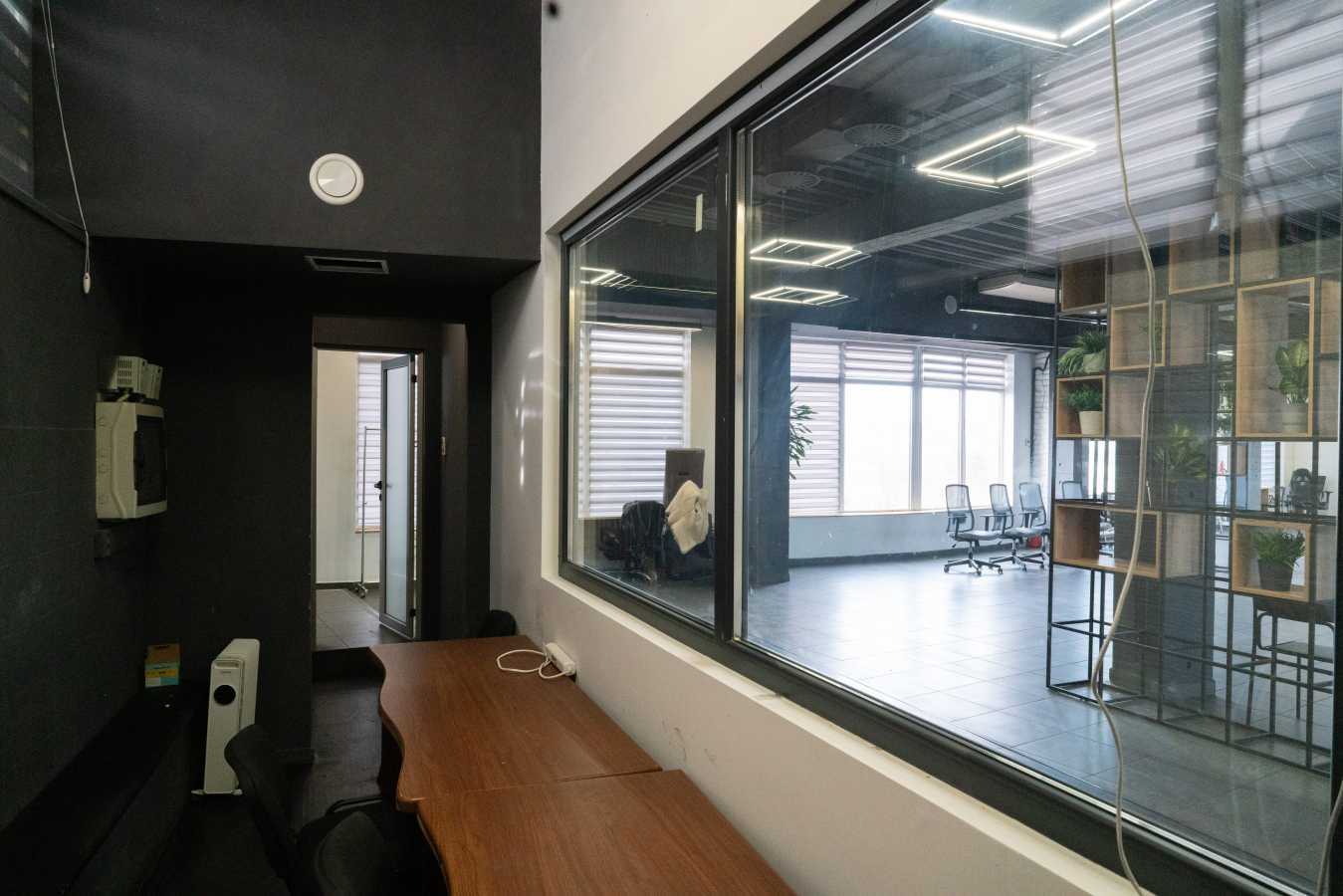 Аренда офиса 530 м², Ивана Орлая ул., Чендея, 5