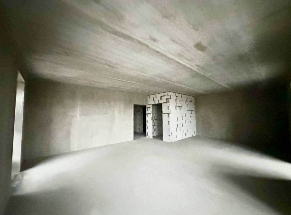 Продаж 2-кімнатної квартири 81 м², Набережна Перемоги вул.