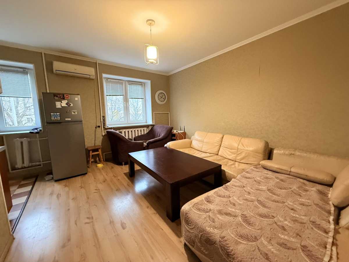 Продажа 2-комнатной квартиры 56 м², Ильичевская ул., Парковая, 12