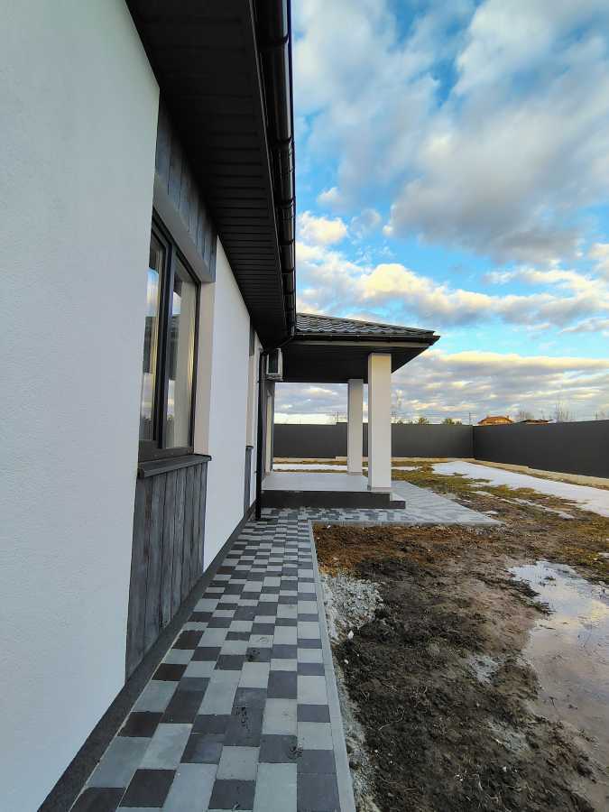 Продажа дома 100 м², Шкільна