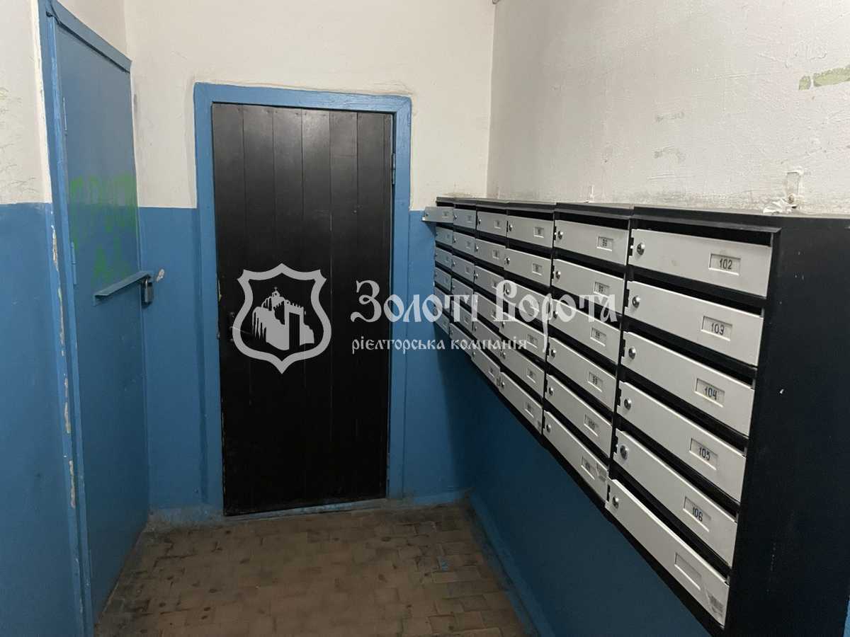 Продаж 3-кімнатної квартири 72 м², Чорних Запорожців, 56а