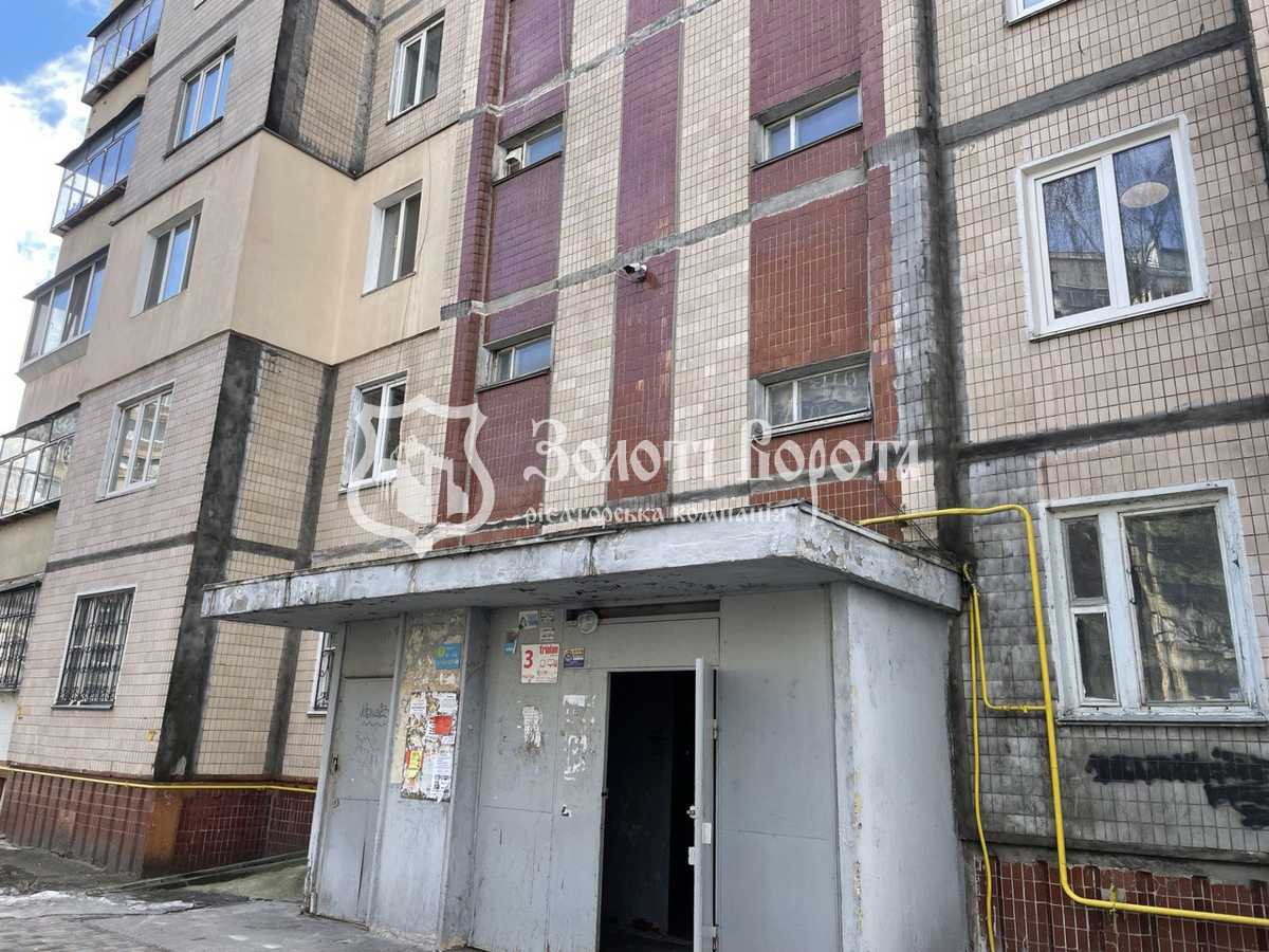 Продаж 3-кімнатної квартири 72 м², Чорних Запорожців, 56а