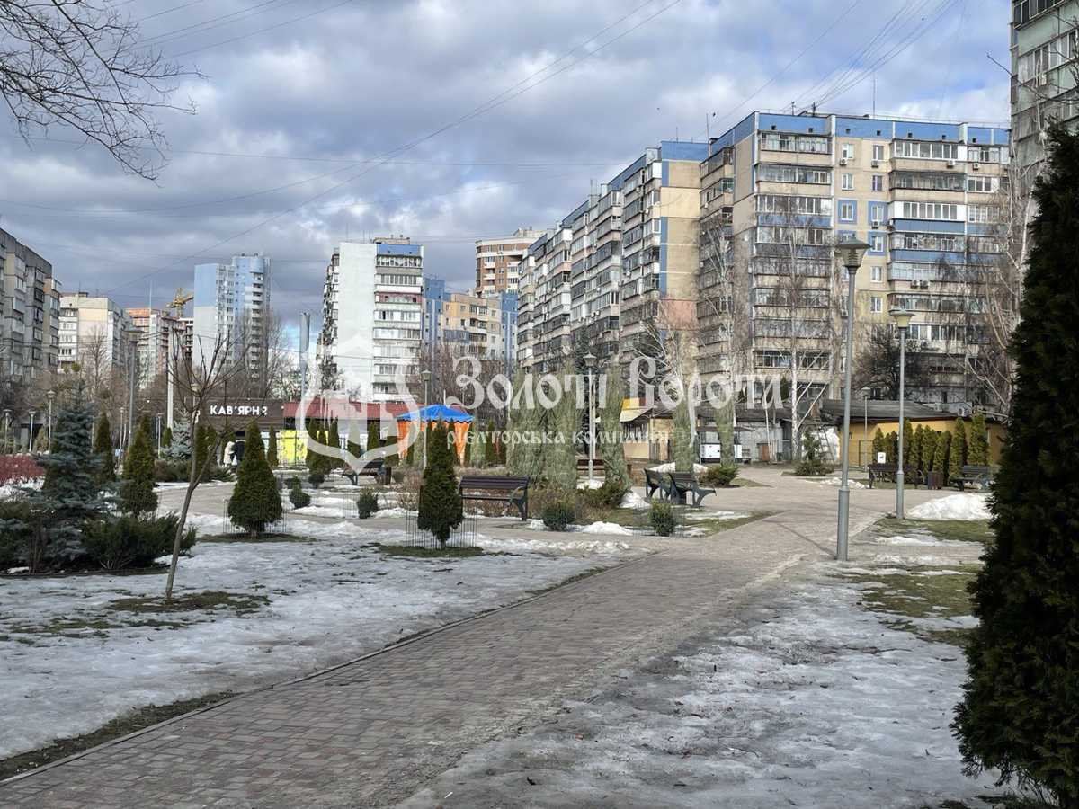 Продаж 3-кімнатної квартири 72 м², Чорних Запорожців, 56а